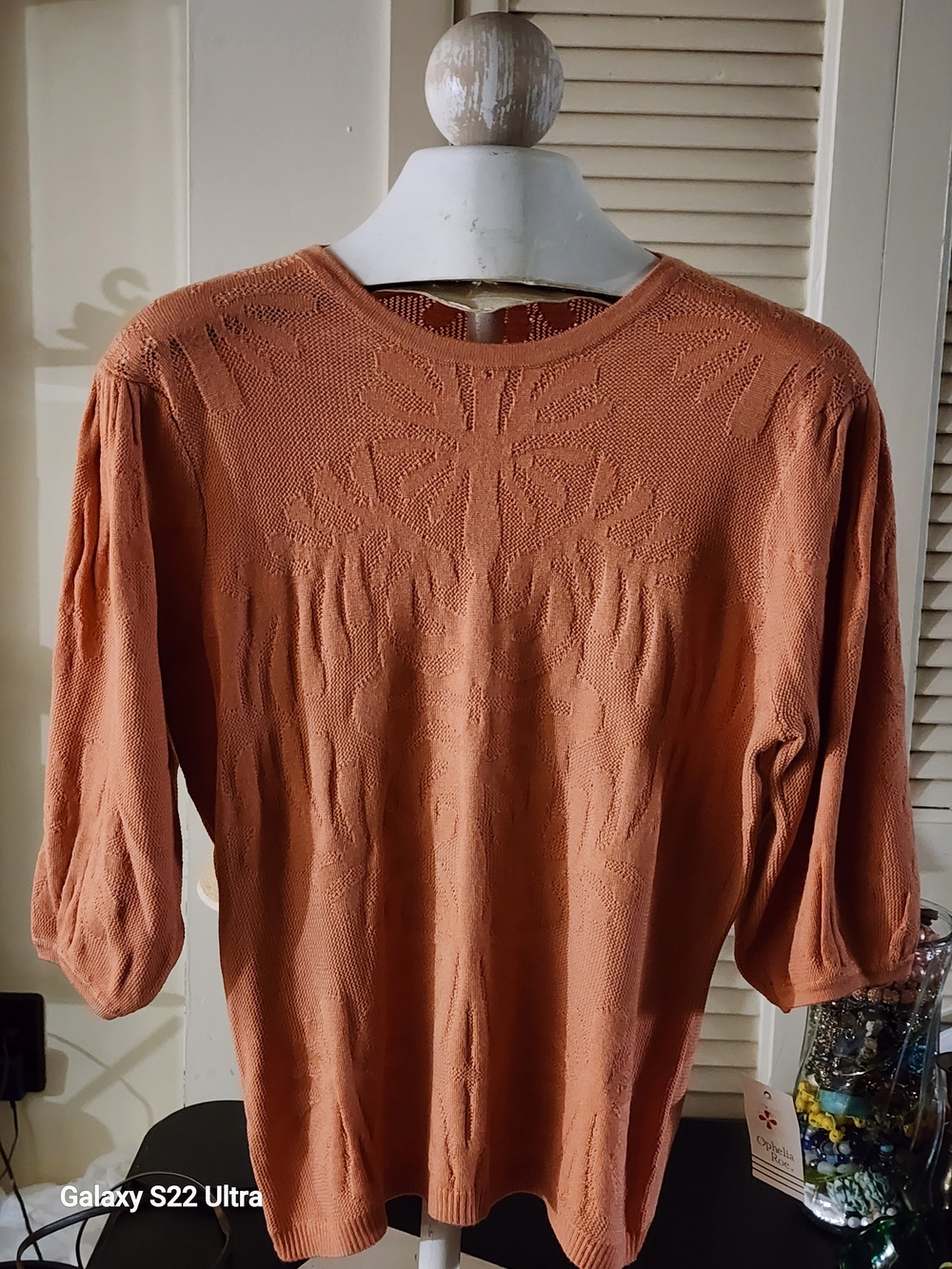 Women's Textured Puff-Sleeve Knit Top in Rust